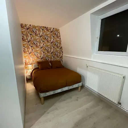 Maison Familiale Avec Terrasse Et Jardinet * Annoeullin